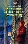 Die Schatten wachsen in der Dämmerung